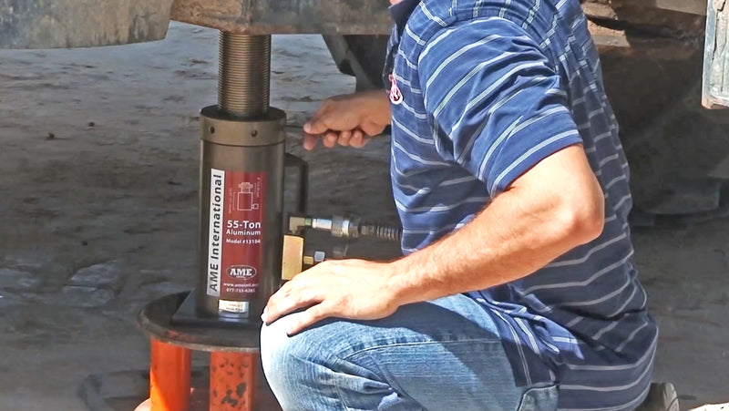 Load image into Gallery viewer, 55 Ton Load Lock’R Aluminum Jack MODEL # 13154
